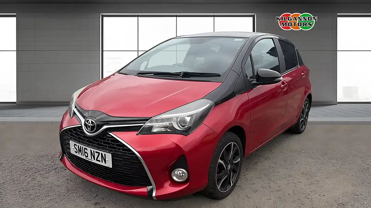 Used 2016 Toyota Yaris Design Red - Interior and Exterior details 17
