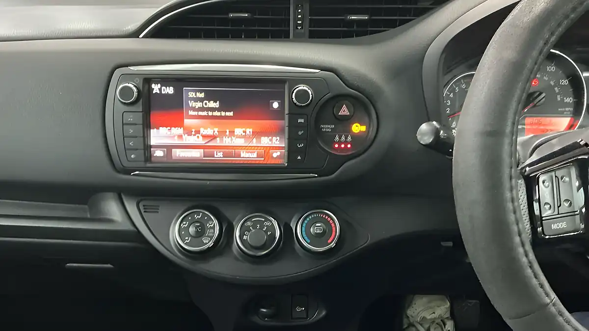 Used 2016 Toyota Yaris Design Red - Interior and Exterior details 10
