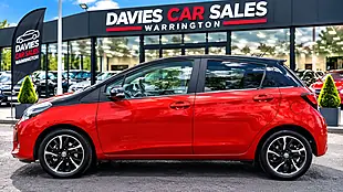 Used 2016 Toyota Yaris Design Red - Interior and Exterior details 3
