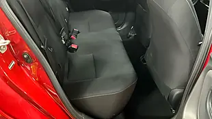 Used 2016 Toyota Yaris Design Red - Interior and Exterior details 7