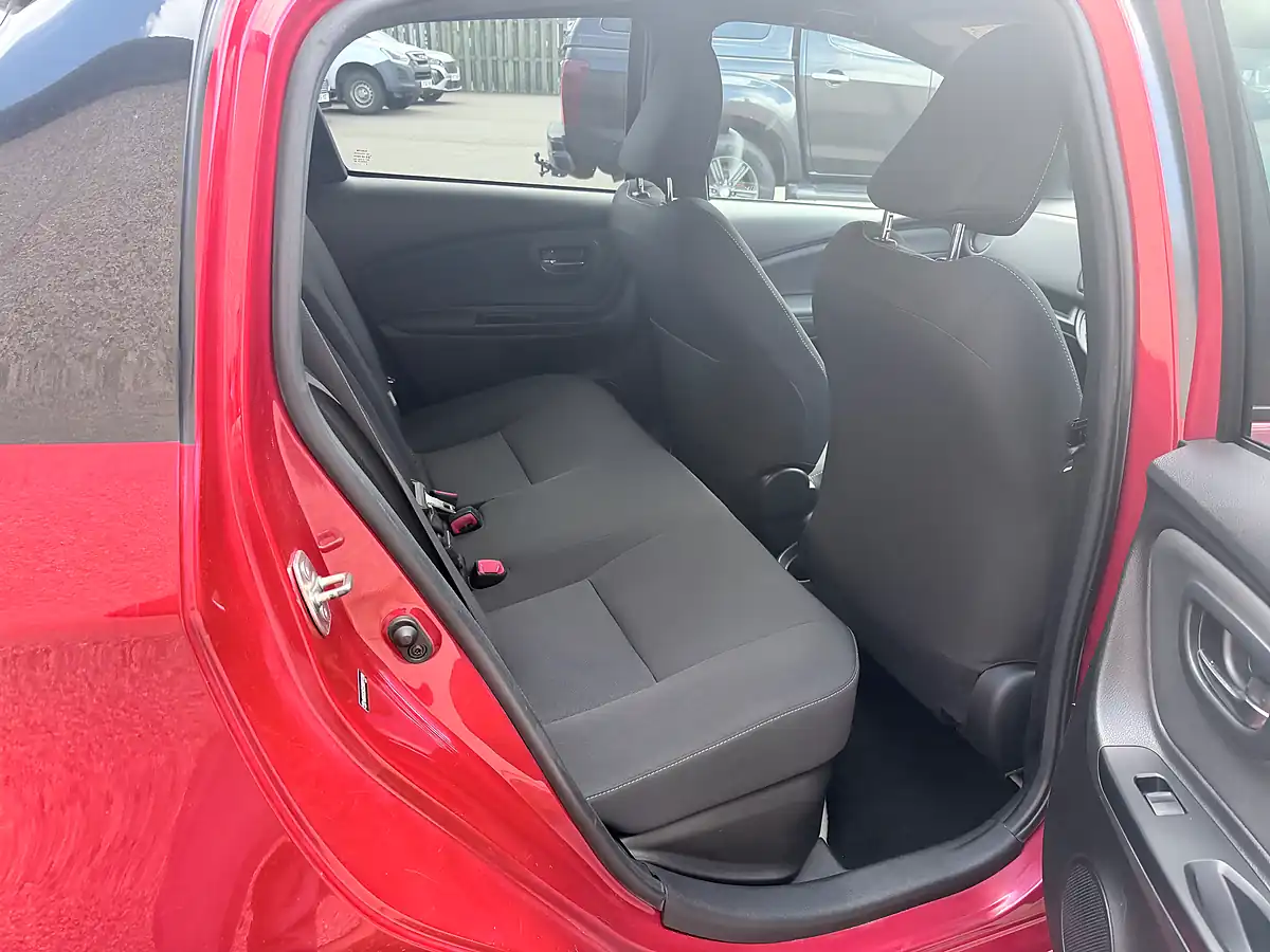 Used 2016 Toyota Yaris Design Red - Interior and Exterior details 11