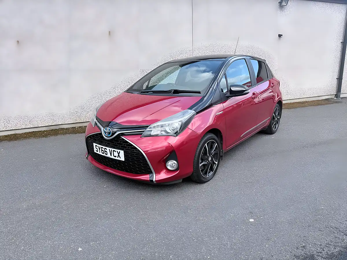 Used 2016 Toyota Yaris Design Red - Interior and Exterior details 2