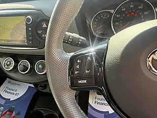 Used 2016 Toyota Yaris Design White - Interior and Exterior details 15
