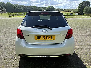 Used 2016 Toyota Yaris Design White - Interior and Exterior details 5