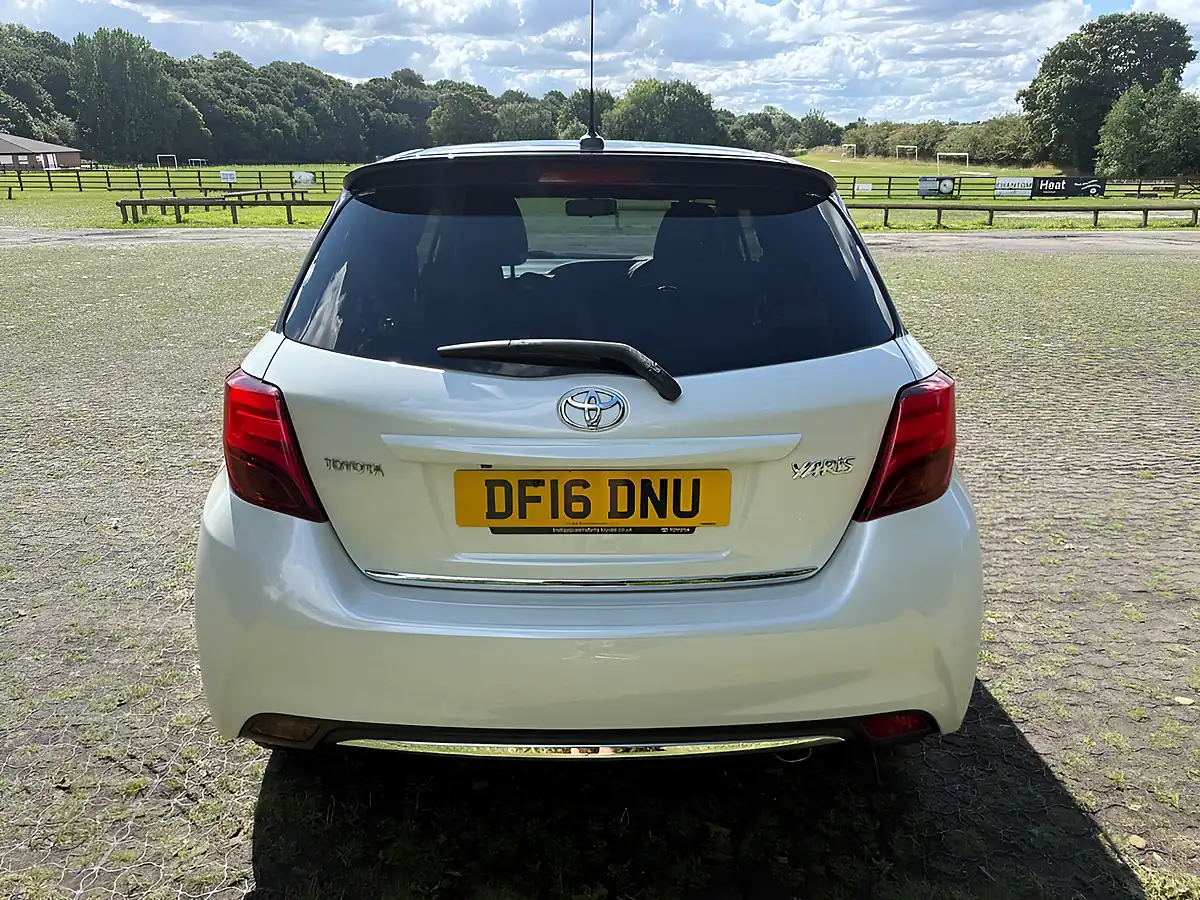 Used 2016 Toyota Yaris Design White - Interior and Exterior details 5
