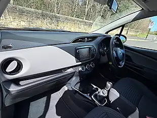 Used 2016 Toyota Yaris Design White - Interior and Exterior details 13