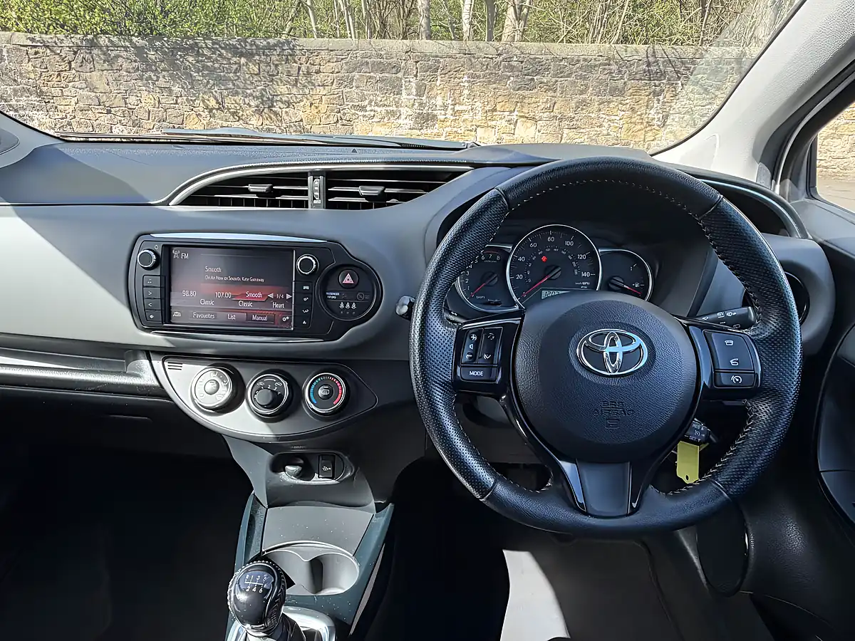 Used 2016 Toyota Yaris Design White - Interior and Exterior details 6