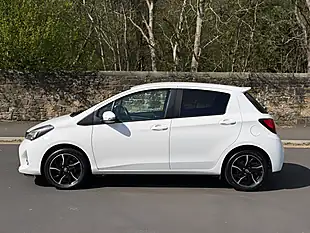 Used 2016 Toyota Yaris Design White - Interior and Exterior details 9