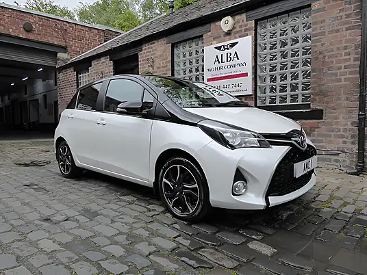 2016 Toyota Yaris Design 1.33