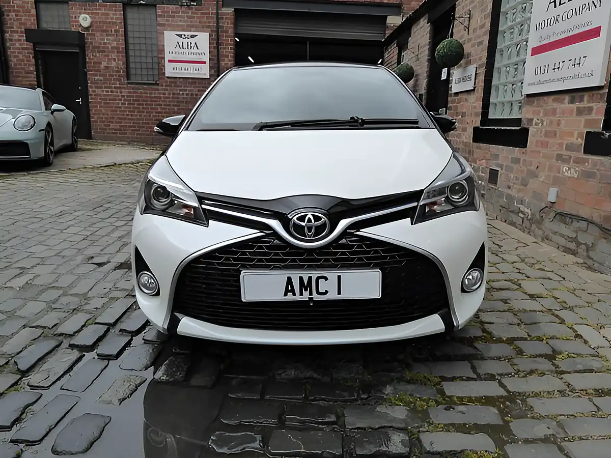 Used 2016 Toyota Yaris Design White - Interior and Exterior details 3