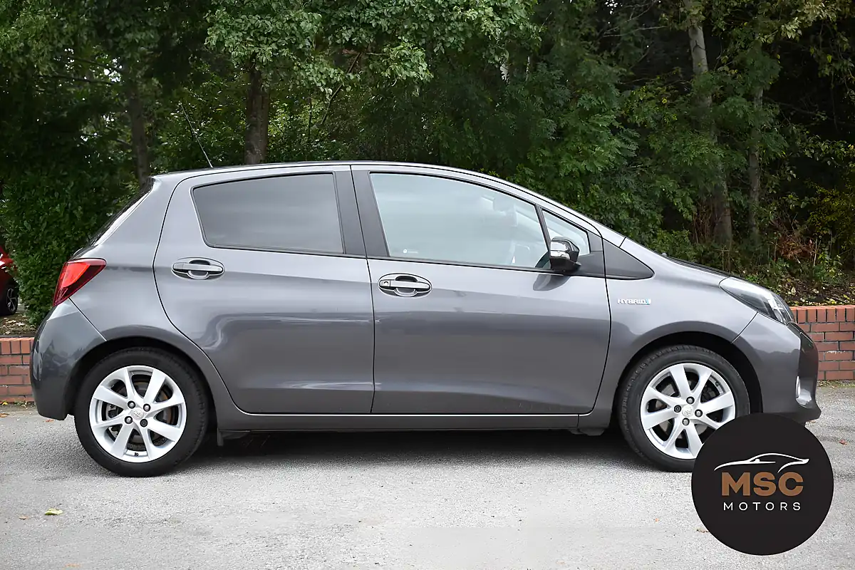 Used 2016 Toyota Yaris Excel Grey - Interior and Exterior details 12