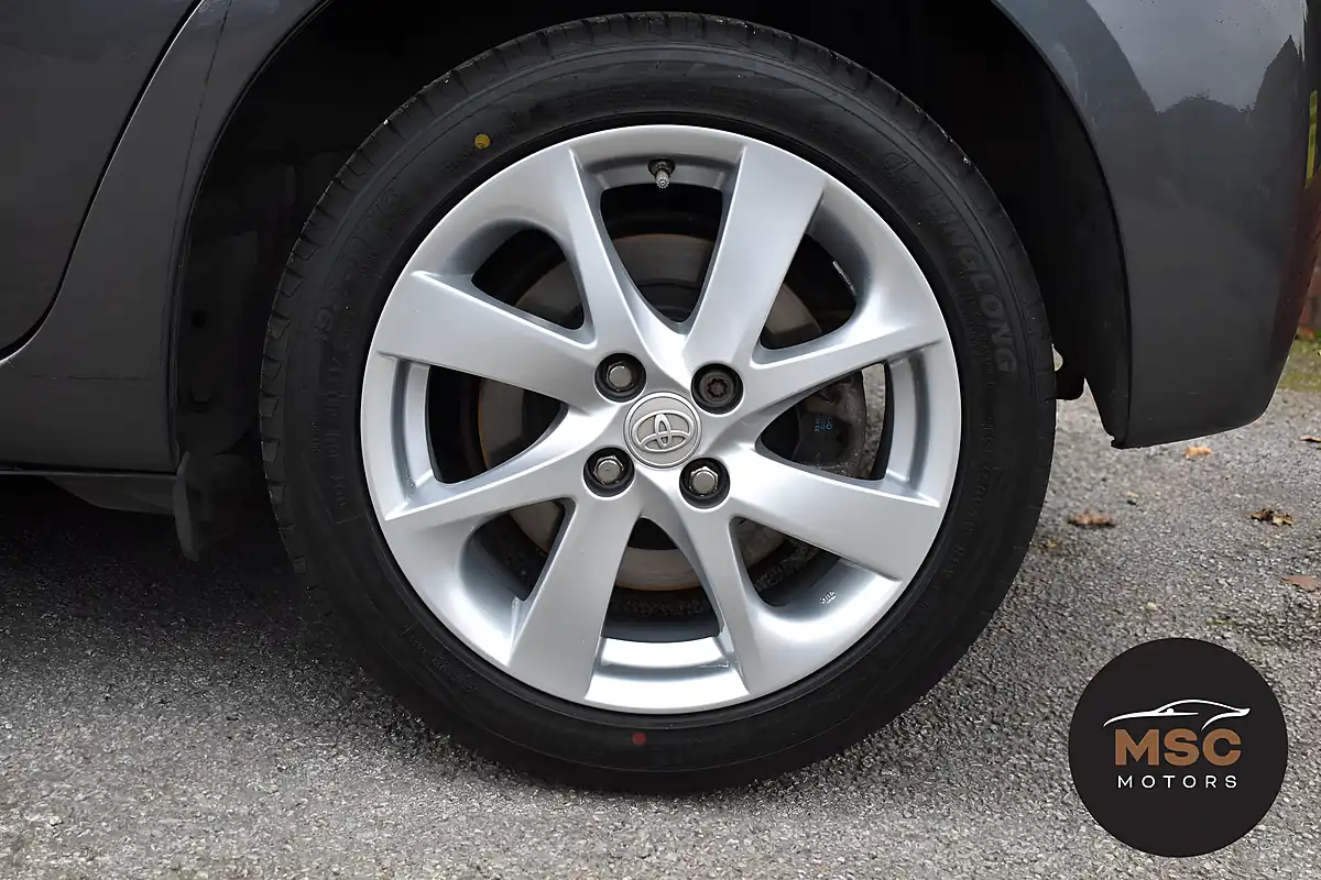 Used 2016 Toyota Yaris Excel Grey - Interior and Exterior details 13