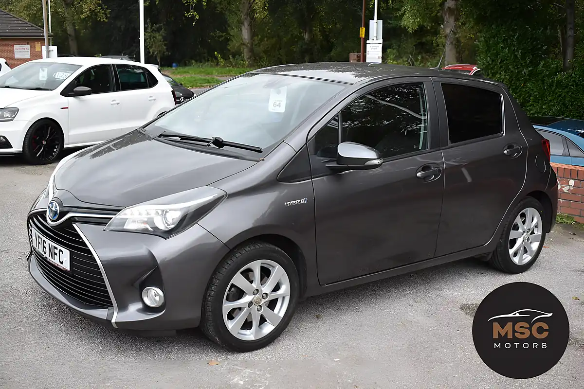 Used 2016 Toyota Yaris Excel Grey - Interior and Exterior details 5