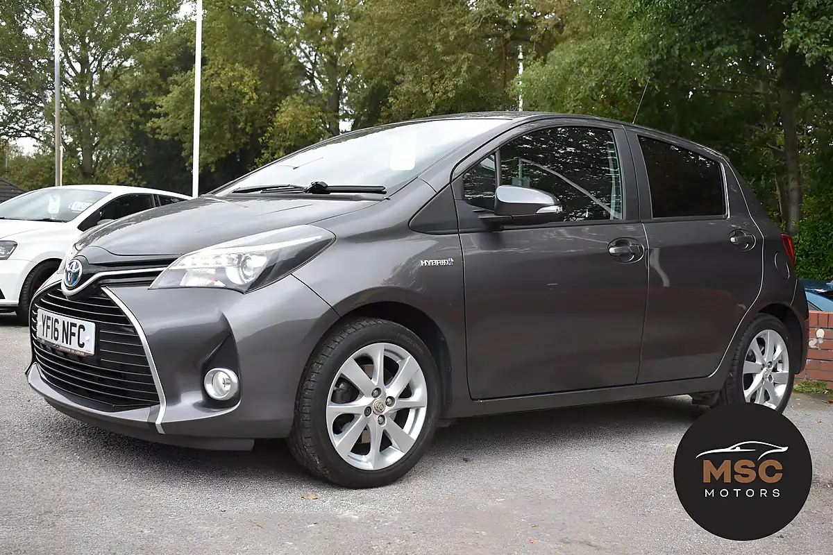 Used 2016 Toyota Yaris Excel Grey - Interior and Exterior details 6
