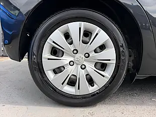 Used 2016 Toyota Yaris Icon Black - Interior and Exterior details 20