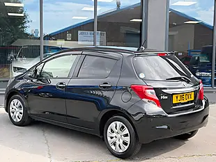 Used 2016 Toyota Yaris Icon Black - Interior and Exterior details 5