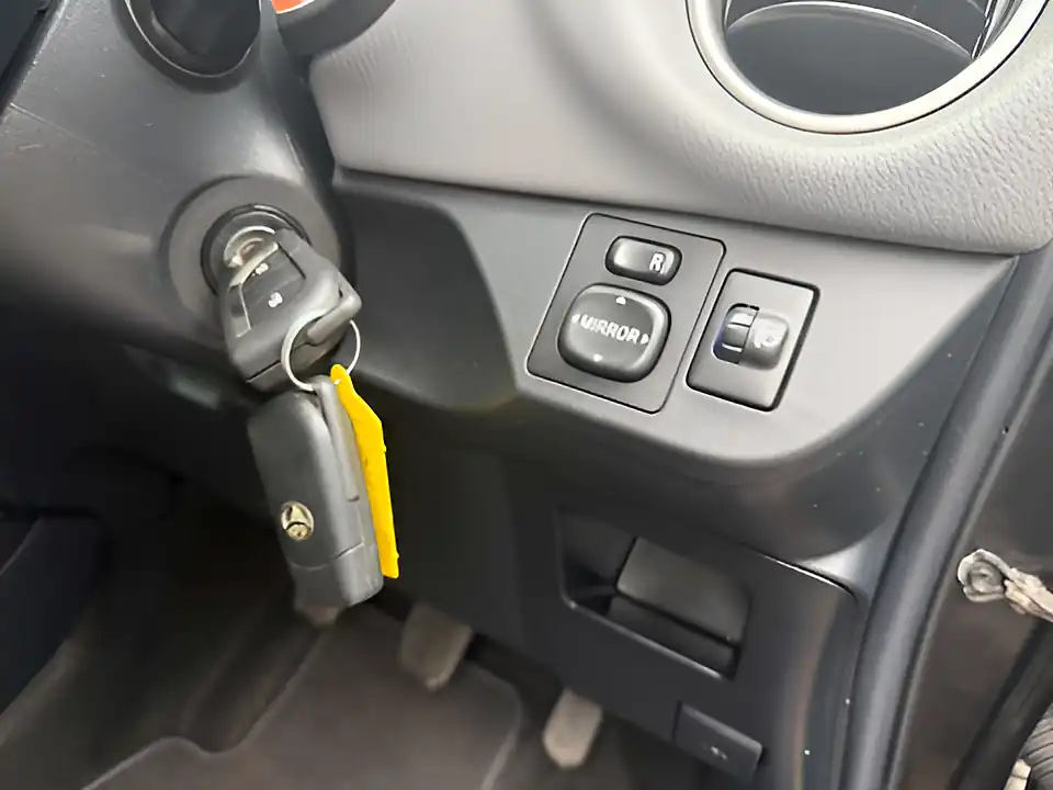 Used 2016 Toyota Yaris Icon Black - Interior and Exterior details 17