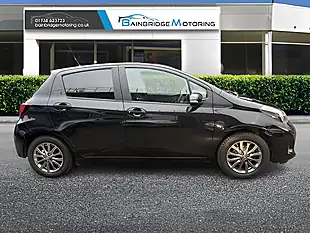 Used 2016 Toyota Yaris Icon Black - Interior and Exterior details 2