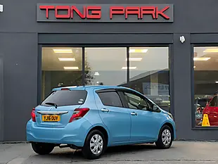 Used 2016 Toyota Yaris Icon Blue - Interior and Exterior details 10