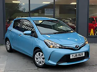 Used 2016 Toyota Yaris Icon Blue - Interior and Exterior details 2