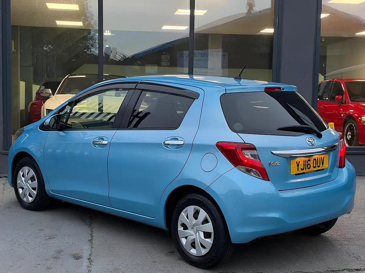 Used 2016 Toyota Yaris Icon Blue - Interior and Exterior details 6