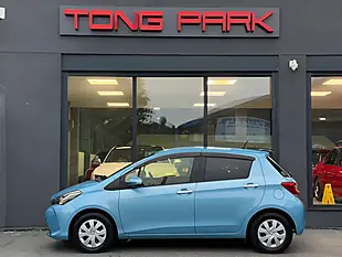 Used 2016 Toyota Yaris Icon Blue - Interior and Exterior details 7