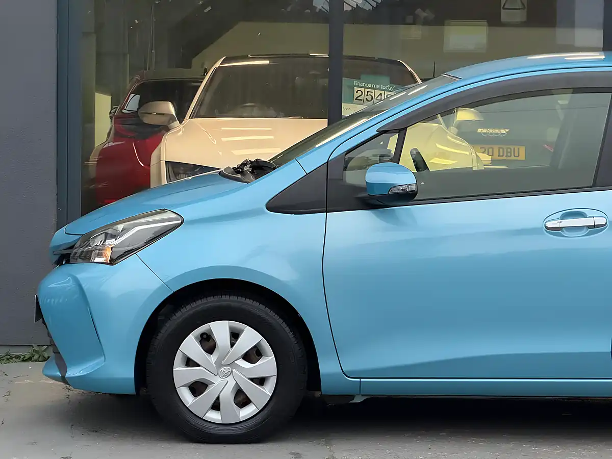Used 2016 Toyota Yaris Icon Blue - Interior and Exterior details 8