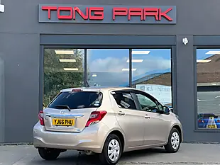 Used 2016 Toyota Yaris Icon Gold - Interior and Exterior details 10