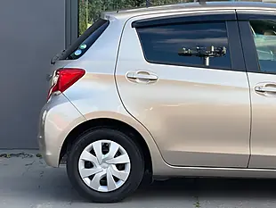 Used 2016 Toyota Yaris Icon Gold - Interior and Exterior details 8