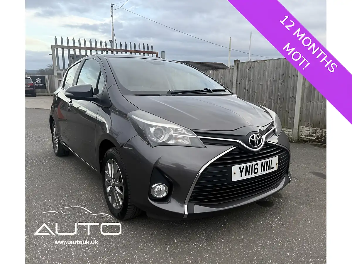 Used 2016 Toyota Yaris Icon Grey - Front View
