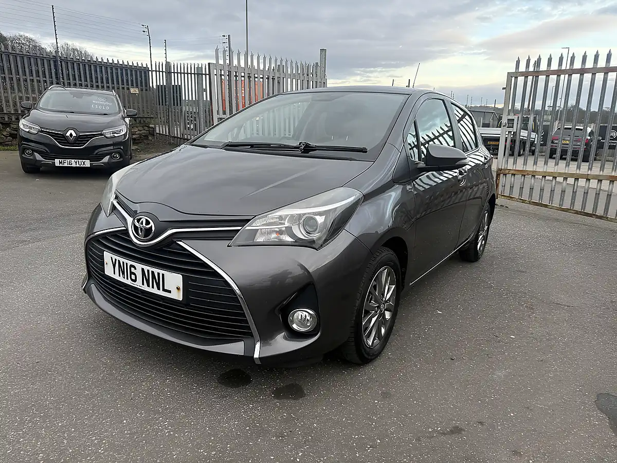 Used 2016 Toyota Yaris Icon Grey - Interior and Exterior details 3