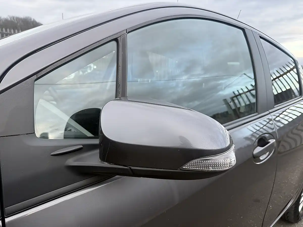 Used 2016 Toyota Yaris Icon Grey - Interior and Exterior details 7