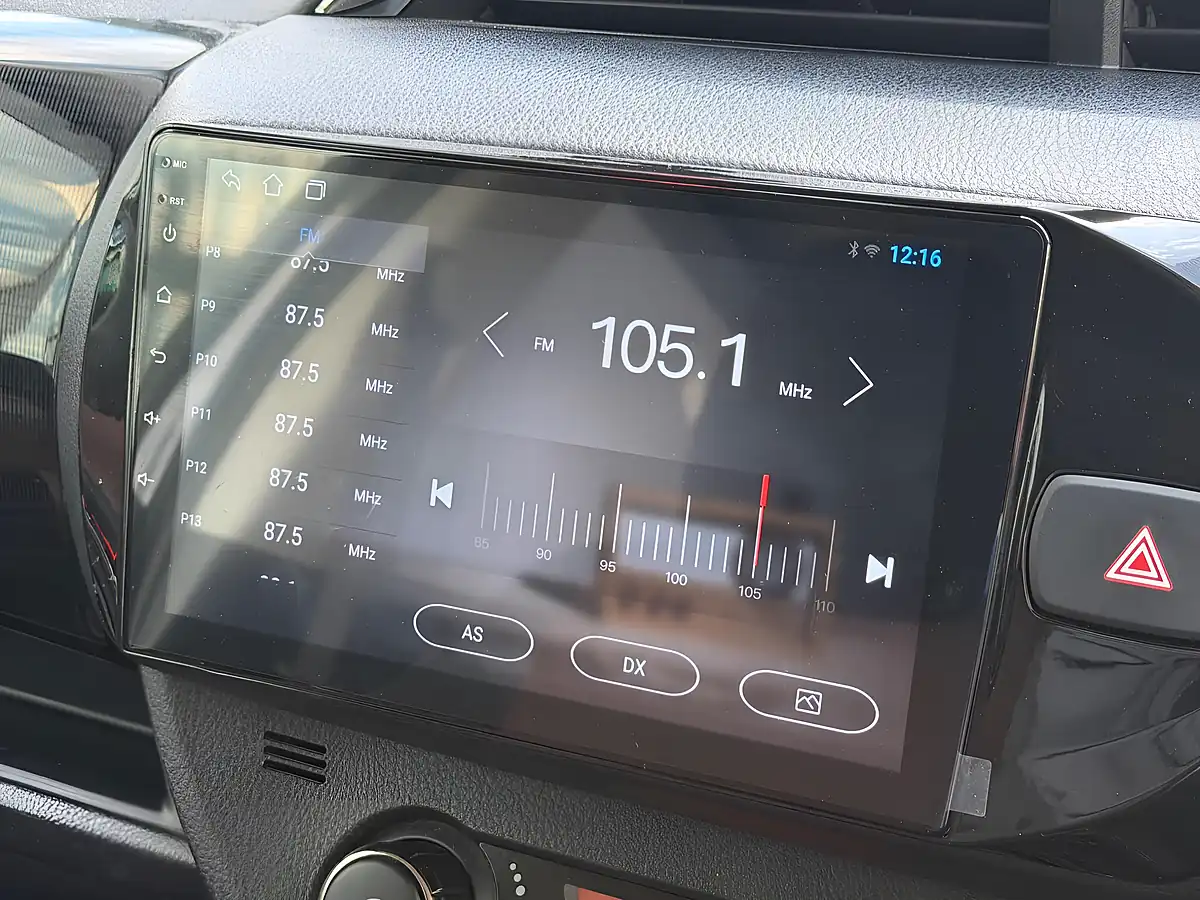 Used 2016 Toyota Yaris Icon Grey - Interior and Exterior details 16