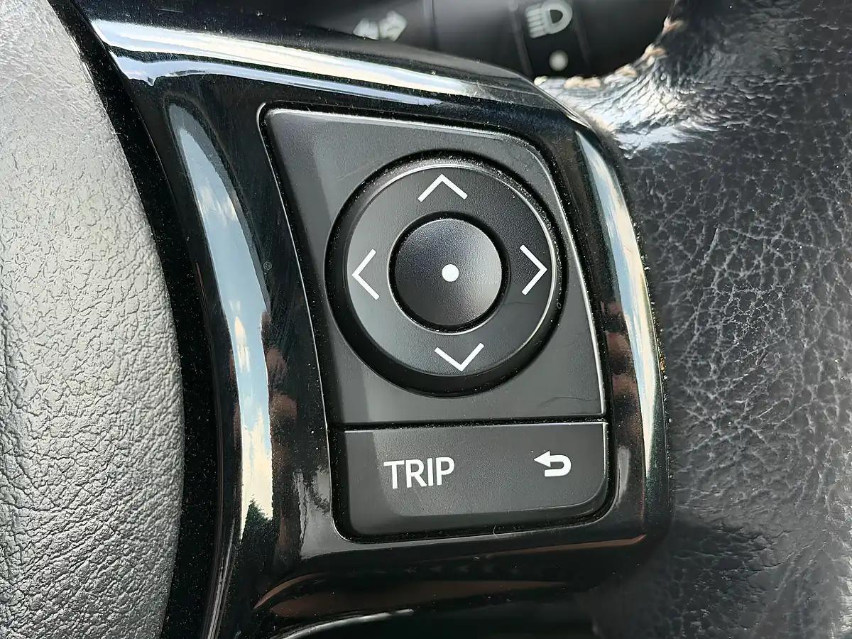 Used 2016 Toyota Yaris Icon Grey - Interior and Exterior details 18
