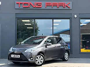 Used 2016 Toyota Yaris Icon Grey - Interior and Exterior details 7