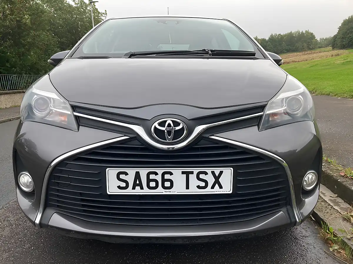 Used 2016 Toyota Yaris Icon Grey - Interior and Exterior details 8