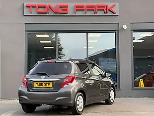 Used 2016 Toyota Yaris Icon Multidrive S Grey - Interior and Exterior details 10