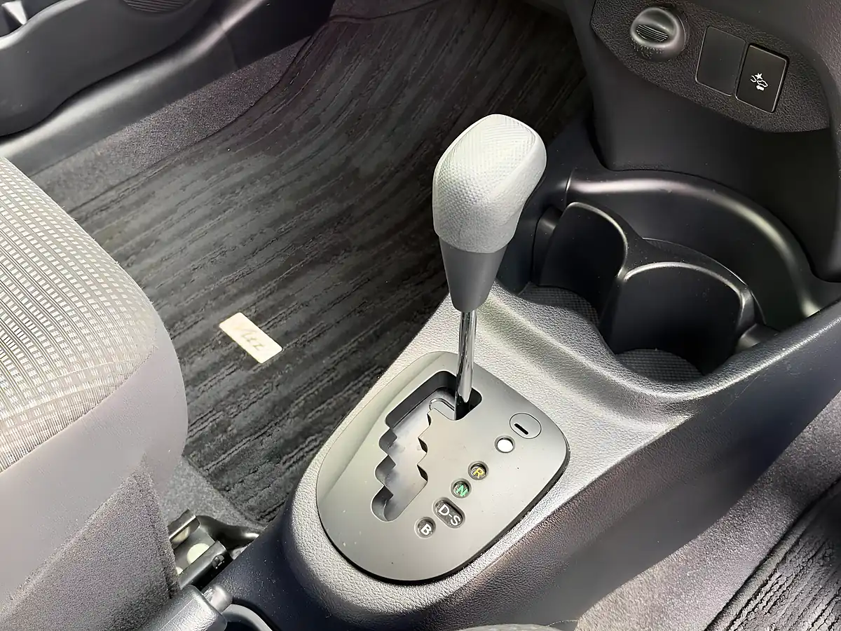Used 2016 Toyota Yaris Icon Multidrive S Grey - Interior and Exterior details 14