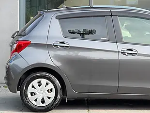 Used 2016 Toyota Yaris Icon Multidrive S Grey - Interior and Exterior details 8