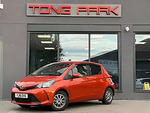 Used 2016 Toyota Yaris Icon Multidrive S Orange - Interior and Exterior details 10