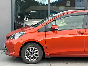 Used 2016 Toyota Yaris Icon Multidrive S Orange - Interior and Exterior details 11