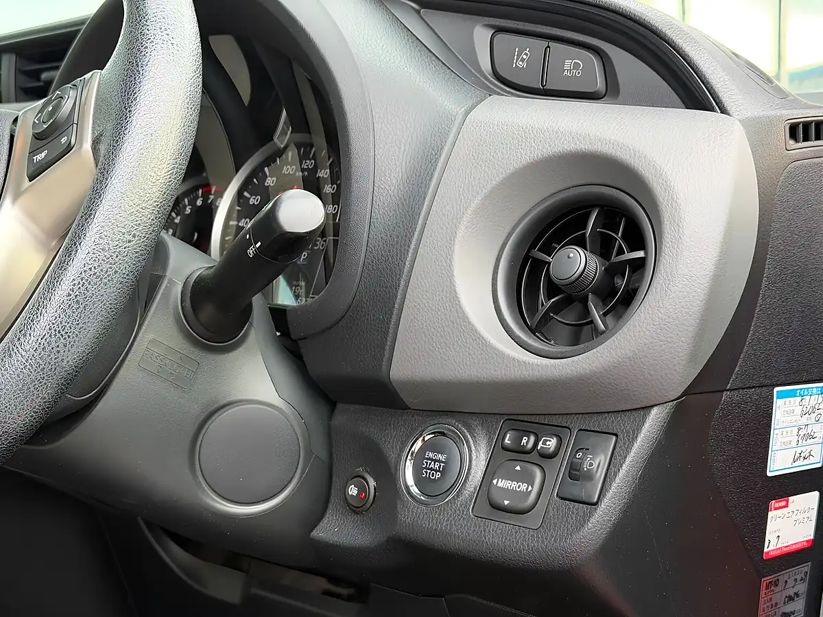 Used 2016 Toyota Yaris Icon Multidrive S Orange - Interior and Exterior details 13