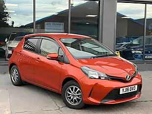 Used 2016 Toyota Yaris Icon Multidrive S Orange - Interior and Exterior details 2
