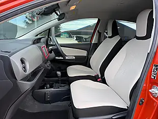 Used 2016 Toyota Yaris Icon Multidrive S Orange - Interior and Exterior details 4
