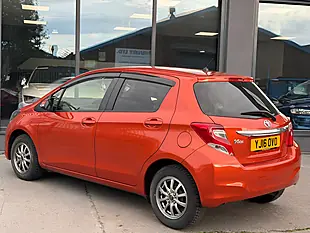 Used 2016 Toyota Yaris Icon Multidrive S Orange - Interior and Exterior details 6