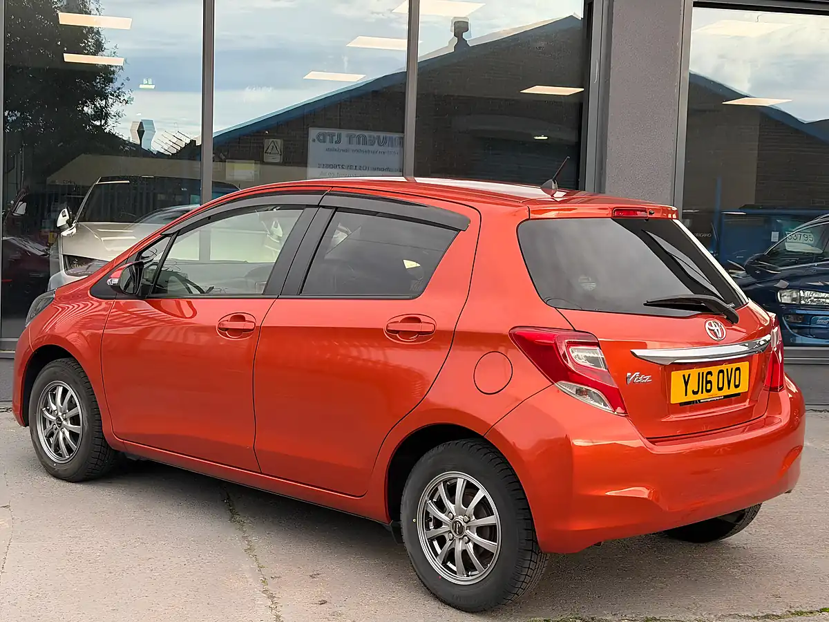 Used 2016 Toyota Yaris Icon Multidrive S Orange - Interior and Exterior details 6