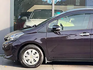Used 2016 Toyota Yaris Icon Multidrive S Purple - Interior and Exterior details 11