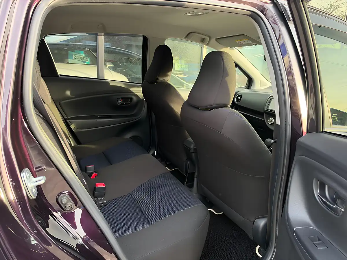 Used 2016 Toyota Yaris Icon Multidrive S Purple - Interior and Exterior details 17