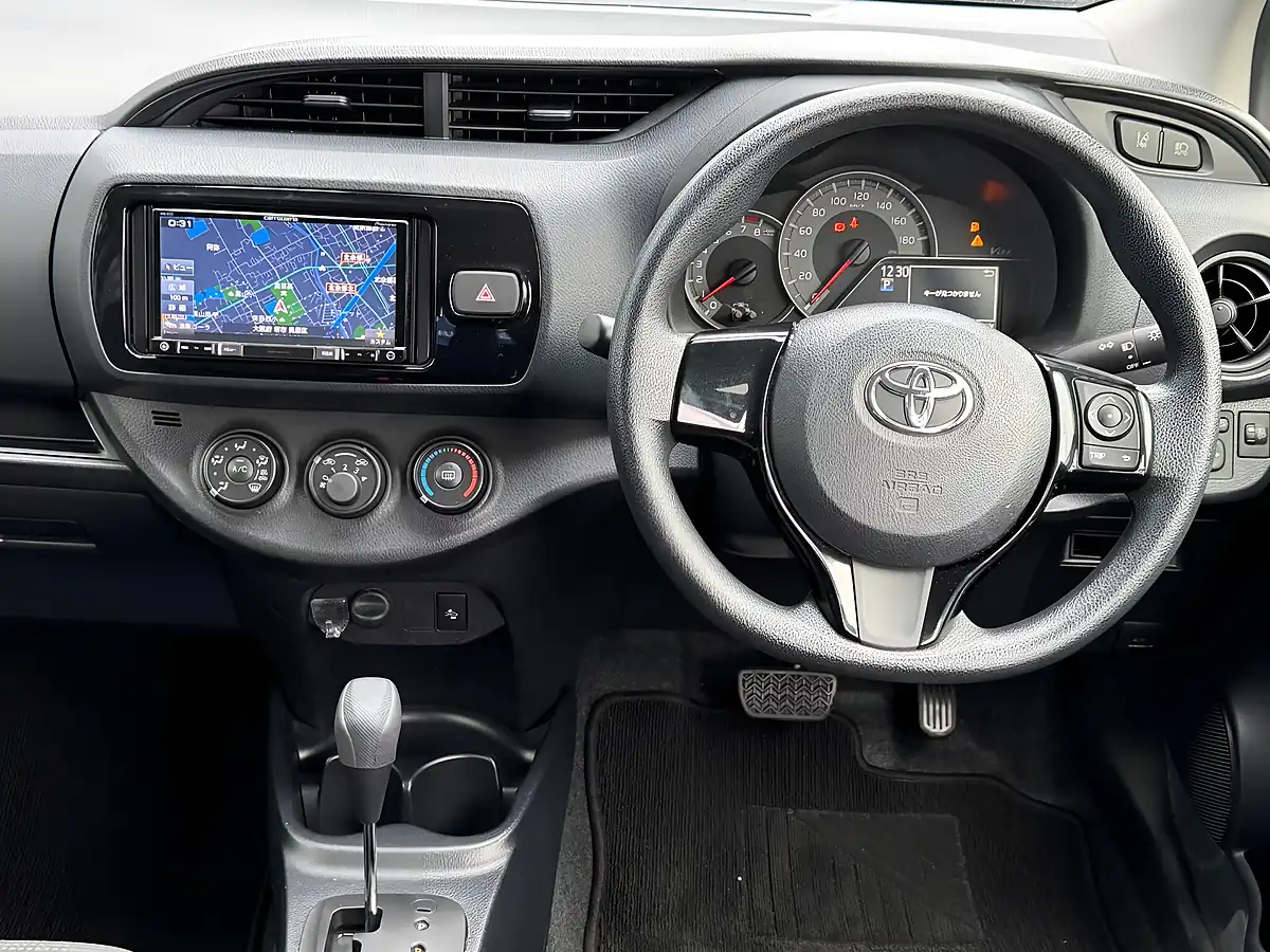Used 2016 Toyota Yaris Icon Multidrive S Silver - Interior and Exterior details 12