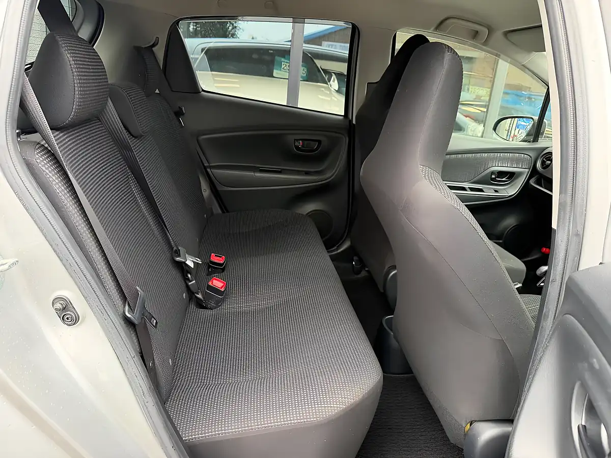 Used 2016 Toyota Yaris Icon Multidrive S Silver - Interior and Exterior details 17
